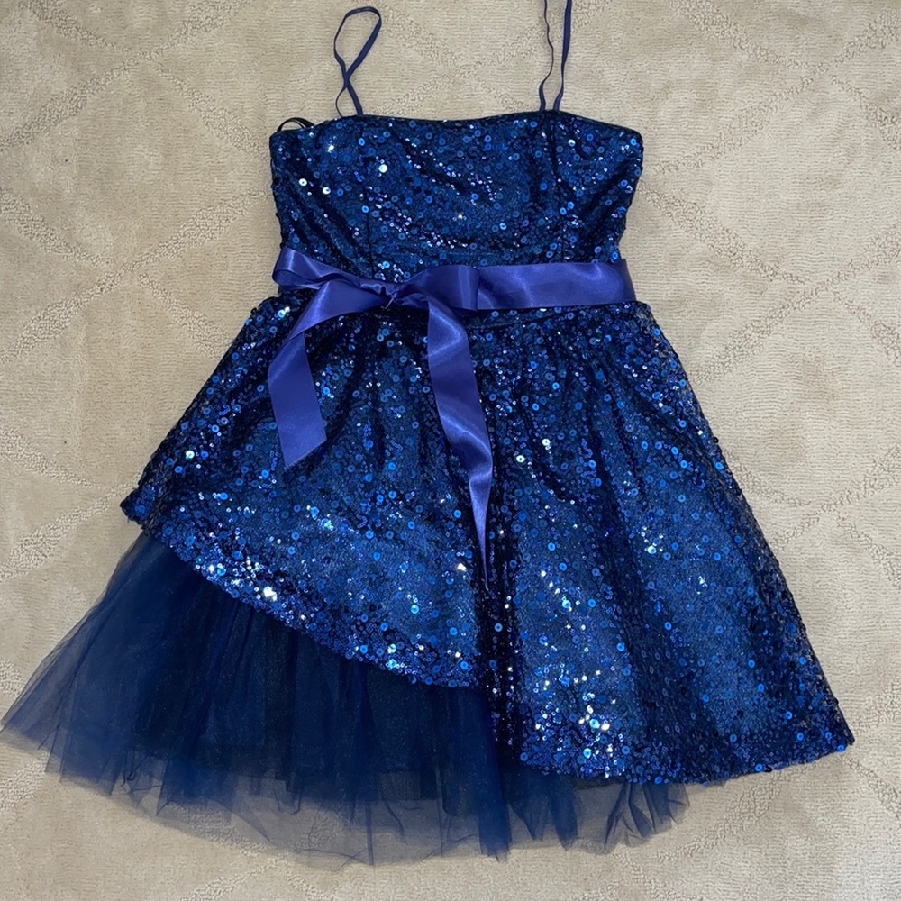 Girls Un Deux Trois Peekaboo Dress - Size 12